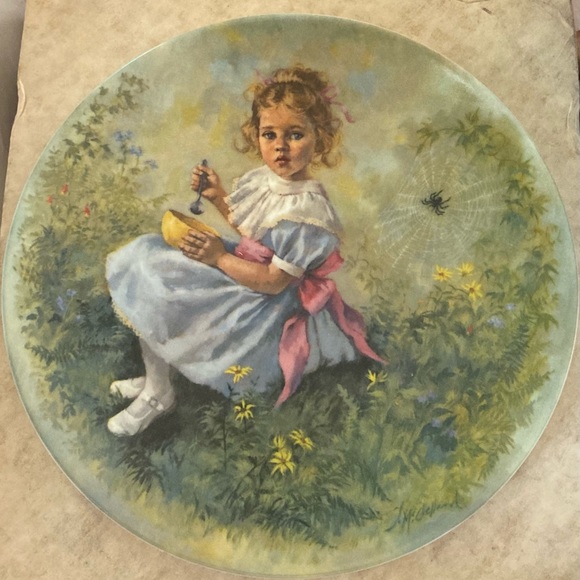 Bradford Exchange 1981 “Little Miss Muffet” Collectible Plate BIB